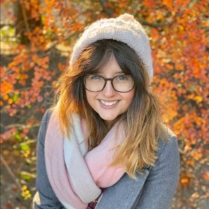 Meet your Posher, Leslie